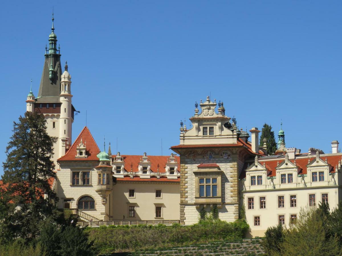 Rivendell Apartments Prague Exterior photo